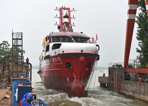 “海消1號(hào)”下水-壓縮.jpg