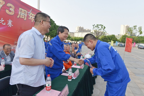 7 獲獎(jiǎng)-壓縮.jpg